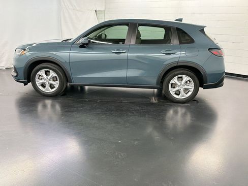 Certified 2024 Honda HR-V LX image 2