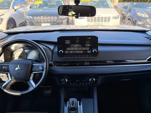 Used 2024 Mitsubishi Outlander Ralliart image 22