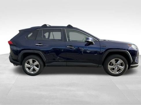 Used 2019 Toyota RAV4 Limited image 9