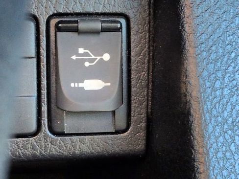 Used 2018 Toyota Corolla XLE image 24