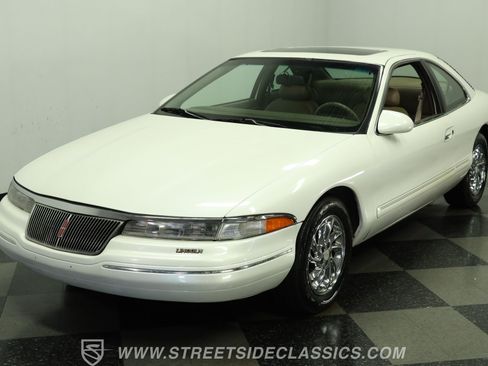 Used 1993 Lincoln Mark VIII RWD image 18