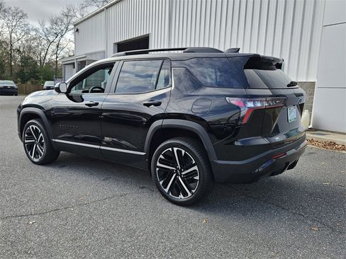 New 2026 Chevrolet Equinox RS w/ LPO, Floor Liner Package image 6