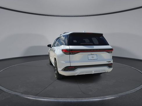 New 2026 Lexus TX 500h AWD image 7