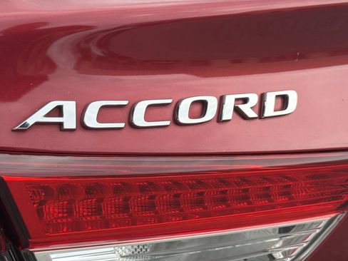 Used 2019 Honda Accord LX image 25