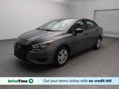 Used 2025 Nissan Versa S FWD image 1
