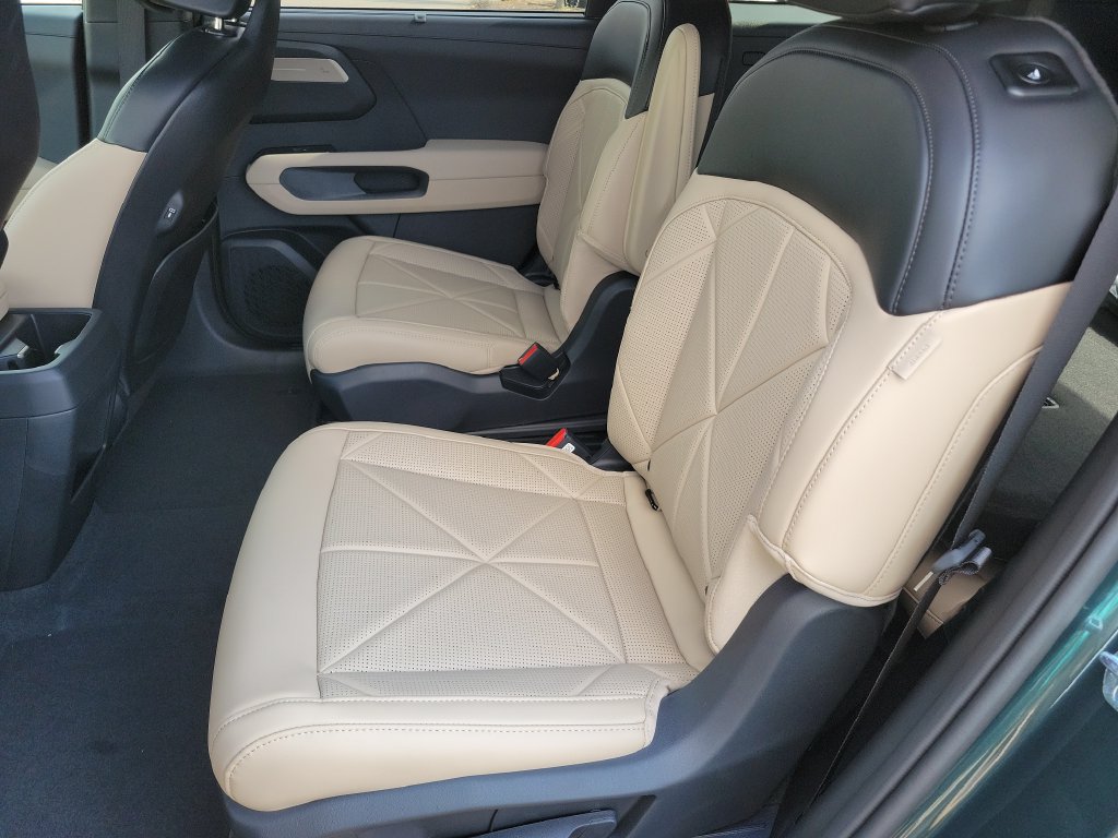 New 2027 Kia Telluride EX FWD image 15