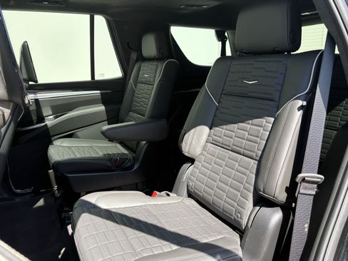 Used 2026 Cadillac Escalade V AWD/4WD image 13