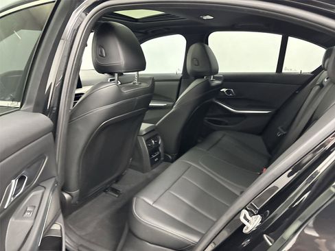 Used 2025 BMW 330i xDrive Sedan w/ Convenience Package AWD/4WD image 29