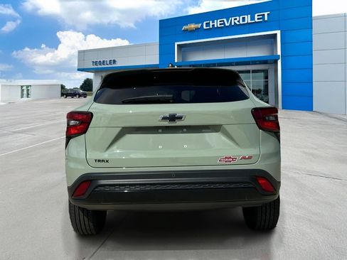Used 2024 Chevrolet Trax RS w/ Driver Confidence Package FWD image 6
