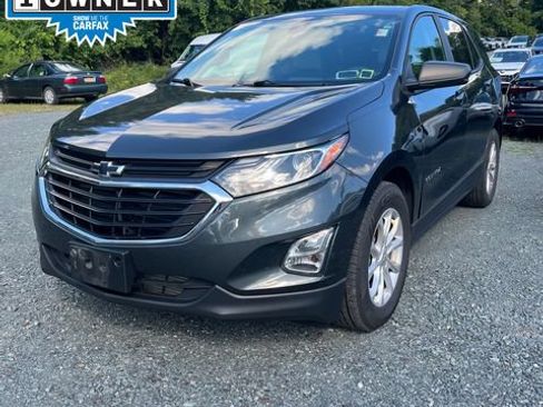 Used 2020 Chevrolet Equinox LS w/ LS Convenience Package FWD image 1