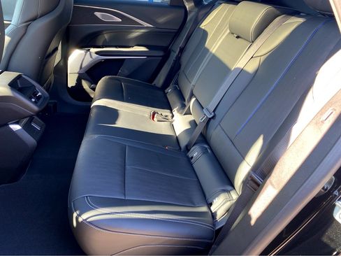 New 2024 Cadillac Lyriq Luxury image 23