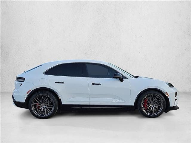 Used 2025 Porsche Macan Turbo Electric AWD/4WD image 4