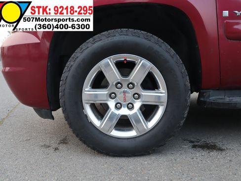 Used 2007 GMC Yukon SLT w/ SLT Preferred Equipment Group image 24