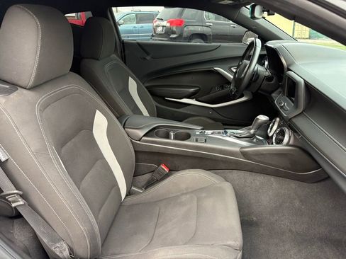 Used 2023 Chevrolet Camaro LT RWD image 13