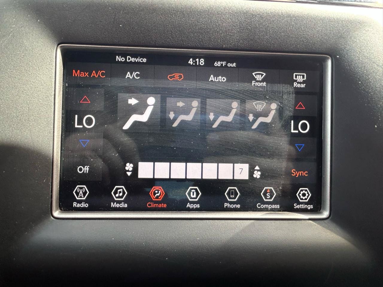 Used 2018 Jeep Grand Cherokee Laredo AWD/4WD image 23