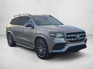 Used 2023 Mercedes-Benz GLS 450 4MATIC video 3