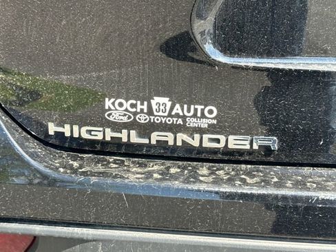 Used 2021 Toyota Highlander XSE AWD/4WD image 18