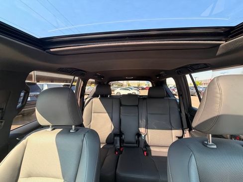 Used 2023 Lexus GX 460 Premium w/ Premium Package AWD/4WD image 28
