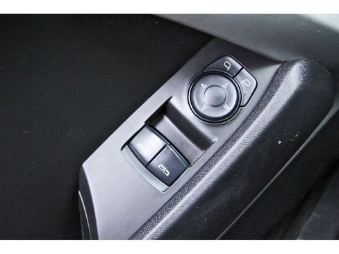 Used 2017 Chevrolet Camaro LT RWD image 21
