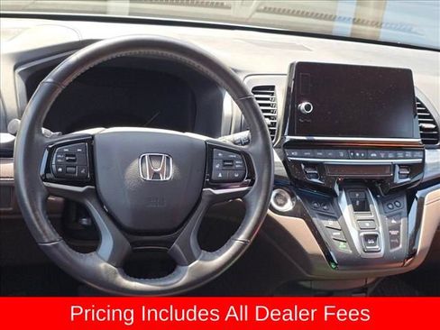 Used 2025 Honda Odyssey Elite image 6