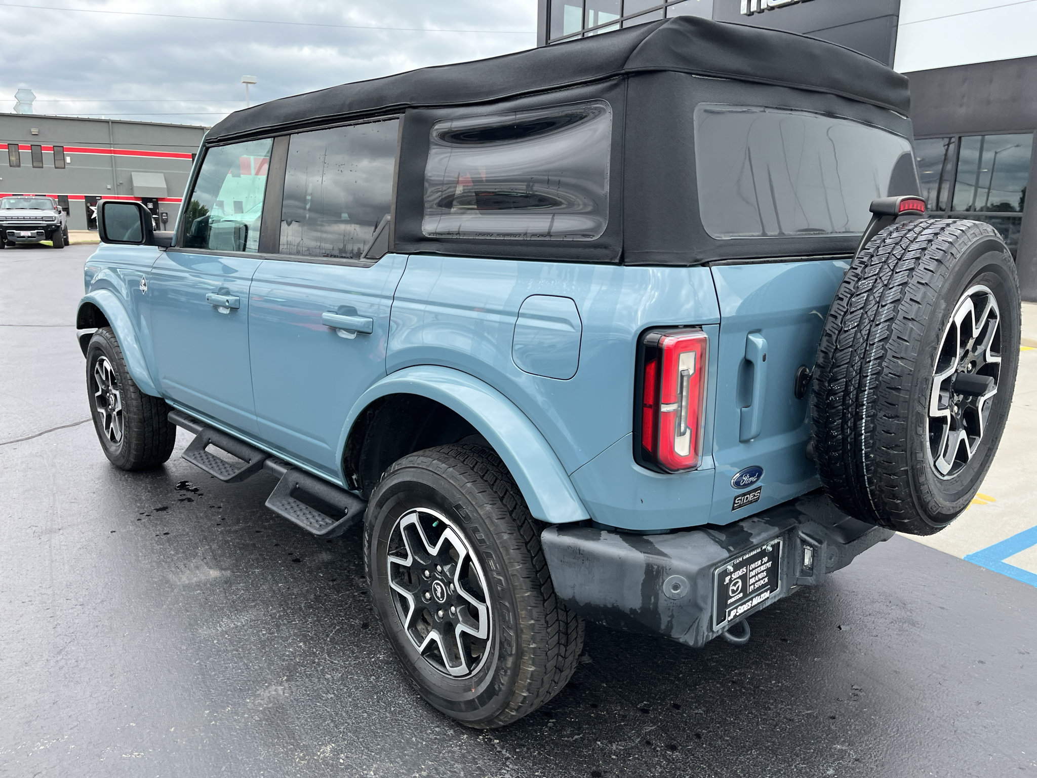 Used 2023 Ford Bronco Outer Banks AWD/4WD image 11