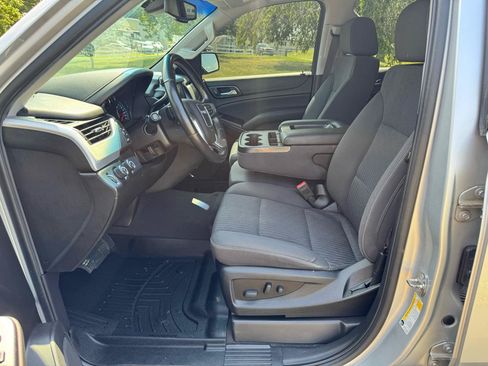 Used 2019 GMC Yukon XL SLE w/ Convenience Package AWD/4WD image 11