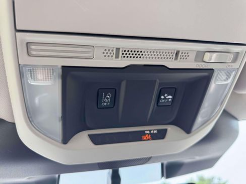Certified 2023 Subaru Forester AWD/4WD image 26