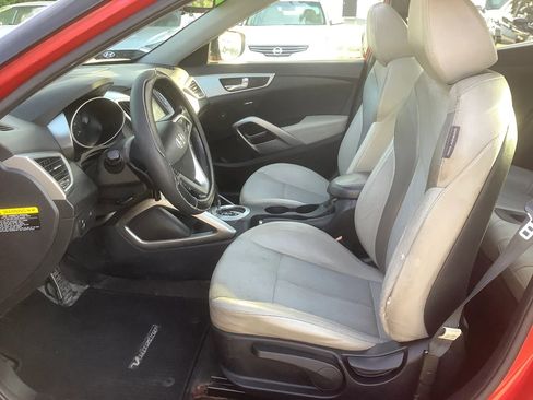 Used 2014 Hyundai Veloster w/ Style Package 02 FWD image 20