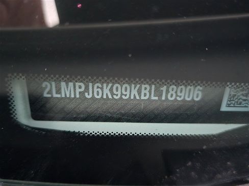 Used 2019 Lincoln Nautilus Select image 20