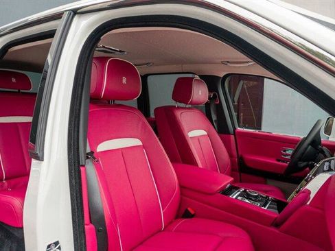 Used 2025 Rolls-Royce Cullinan image 56