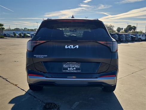 New 2026 Kia Sportage SX image 7