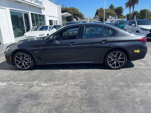 Used 2022 BMW 530e xDrive w/ M Sport Package image 13