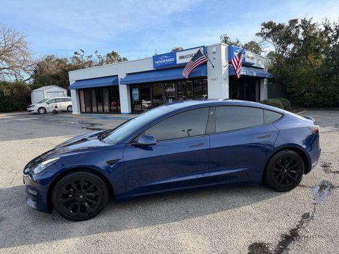 Used 2022 Tesla Model 3 Standard Range image 27