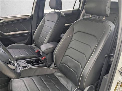 Used 2023 Volkswagen Tiguan SEL R-Line AWD/4WD image 17