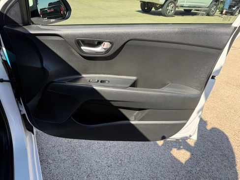 Used 2021 Kia Rio LX FWD image 20