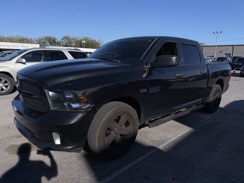 Used 2017 RAM 1500 Express w/ Express Value Package image 2