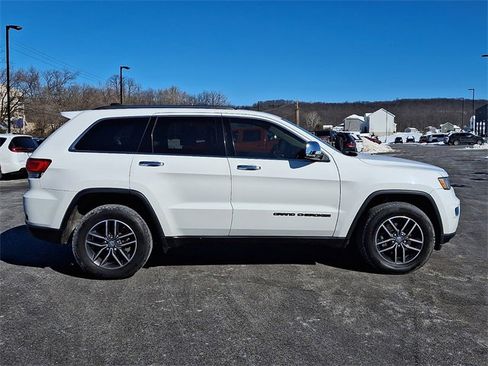Used 2017 Jeep Grand Cherokee Limited image 8