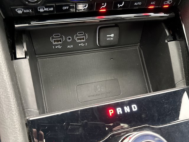 Used 2023 Jeep Grand Cherokee Altitude AWD/4WD image 16