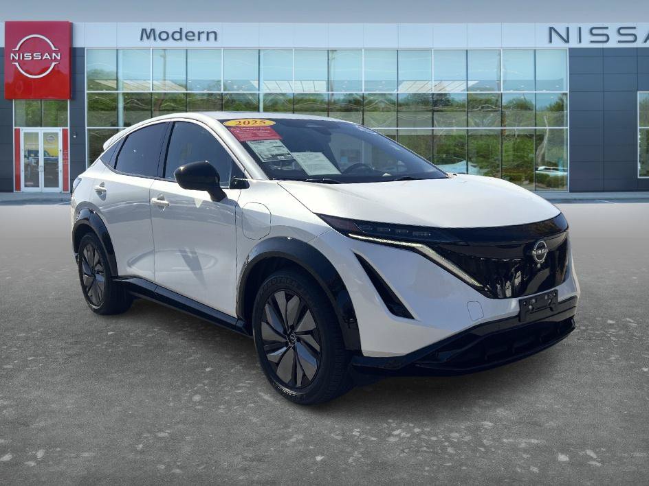 Certified 2025 Nissan Ariya FWD image 3