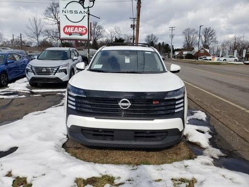 New 2025 Nissan Kicks SR w/ Illumination Package image 10