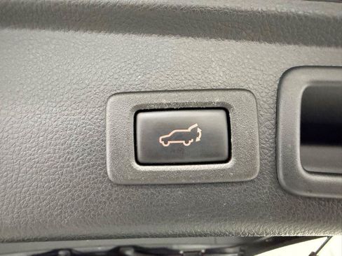 Used 2017 Subaru Forester 2.5i Limited AWD/4WD image 28