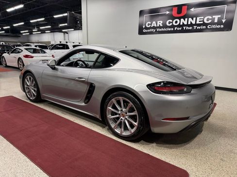 Used 2019 Porsche 718 Cayman RWD image 18