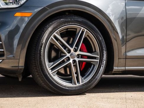 Used 2019 Audi SQ5 Premium Plus w/ Premium Plus Package image 38