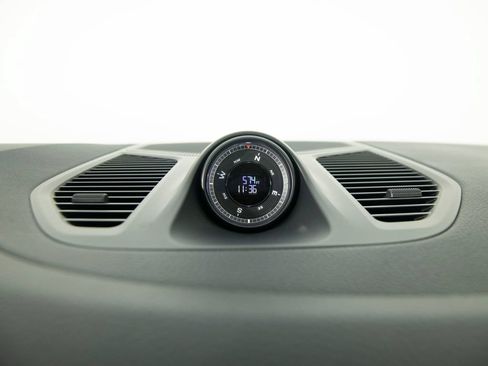New 2026 Porsche Cayenne AWD/4WD image 30