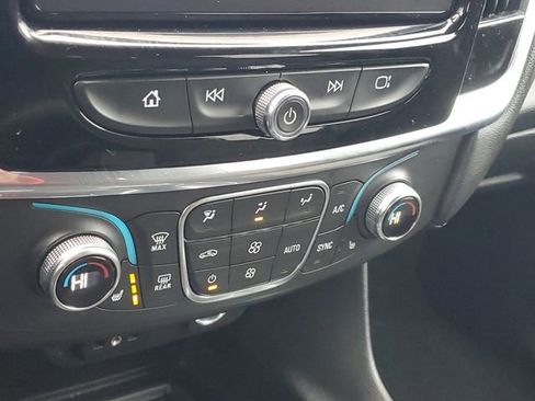 Certified 2023 Chevrolet Traverse LT image 27