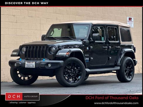 Used 2022 Jeep Wrangler Unlimited Sahara AWD/4WD image 1