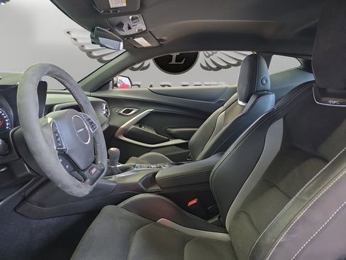 Used 2018 Chevrolet Camaro SS image 9
