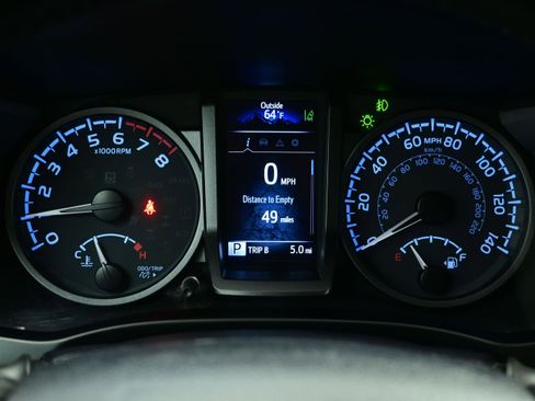 Used 2023 Toyota Tacoma TRD Off-Road w/ Black Out Package (TMS) AWD/4WD image 24
