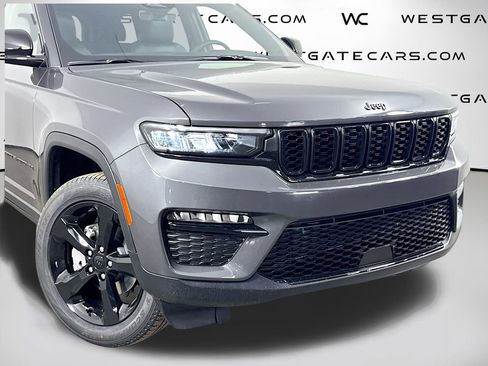 New 2025 Jeep Grand Cherokee Limited w/ Black Appearance Package image 53