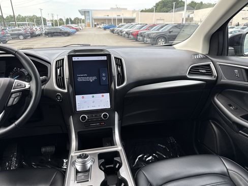 Used 2024 Ford Edge SEL AWD/4WD image 29